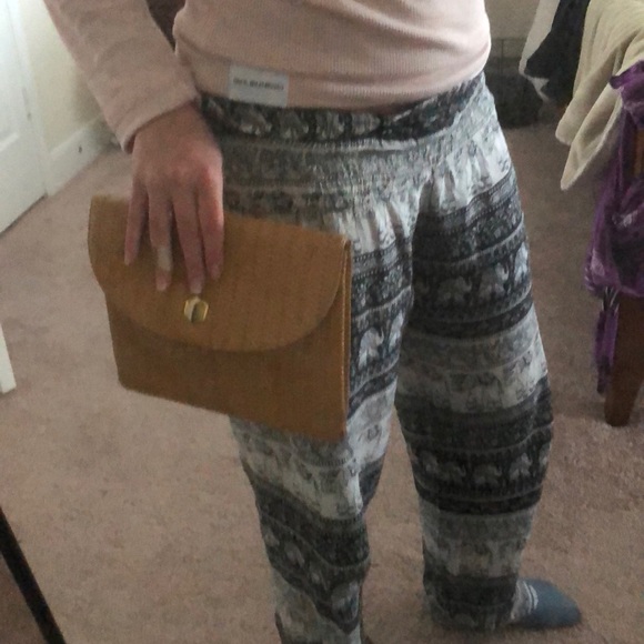 Cute purse/clutch - Picture 7 of 7